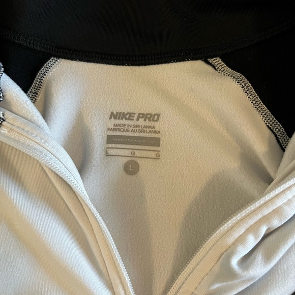 Nike Pro pullover - Picture 2 of 2